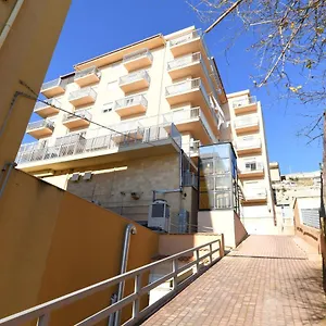 hedone-design-experience-bandb.sicilyhotelsitaly.net/